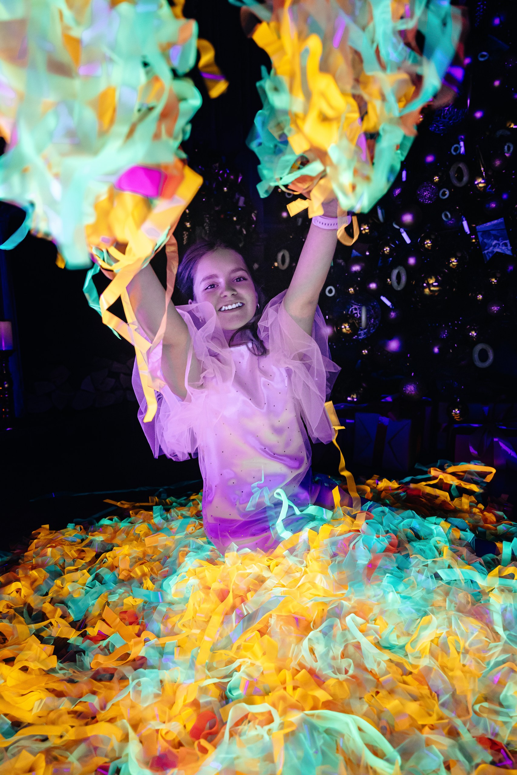 Неоновое шоу Неоновое шоу